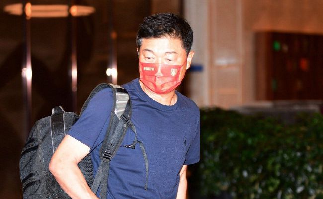 原本流浪街头的它，得到了一对小兄妹的有爱救护，而在兄妹二人遭遇绑架之后，笨吉挺身而出，一路与绑匪斗智斗勇的过程直戳萌点、笑点，尽显;别人家狗狗;萌宠届戏骨的聪明与灵性